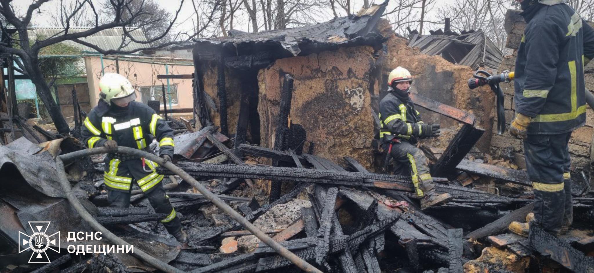 В Одесі при спробі самостійно загасити пожежу постраждав чоловік