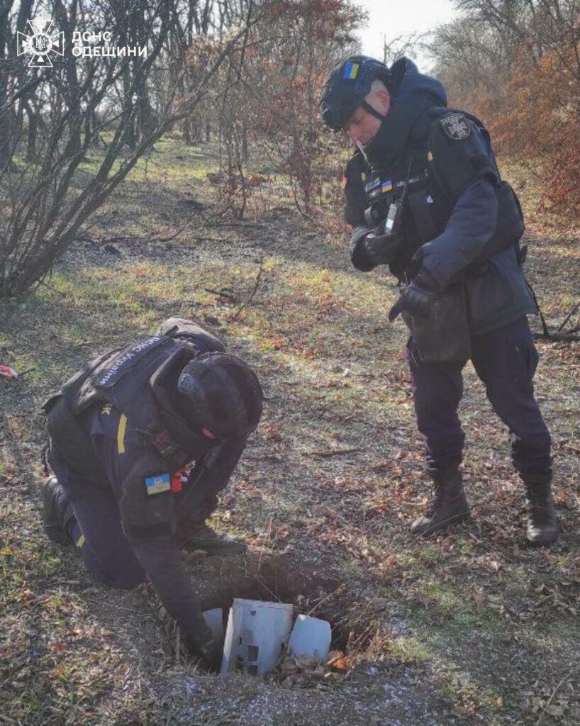 Одесские пиротехники проводят разминирование деоккупированных территорий