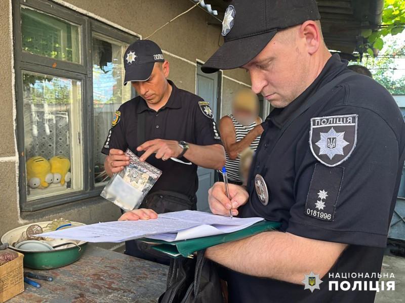 Троє жителів Одеської області відбулися умовними термінами за зберігання зброї