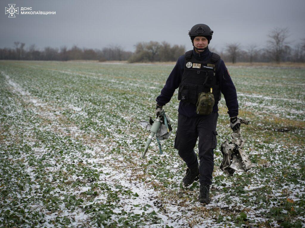 На Миколаївщині піротехніки знешкодили уламки ворожих боєприпасів (фото)