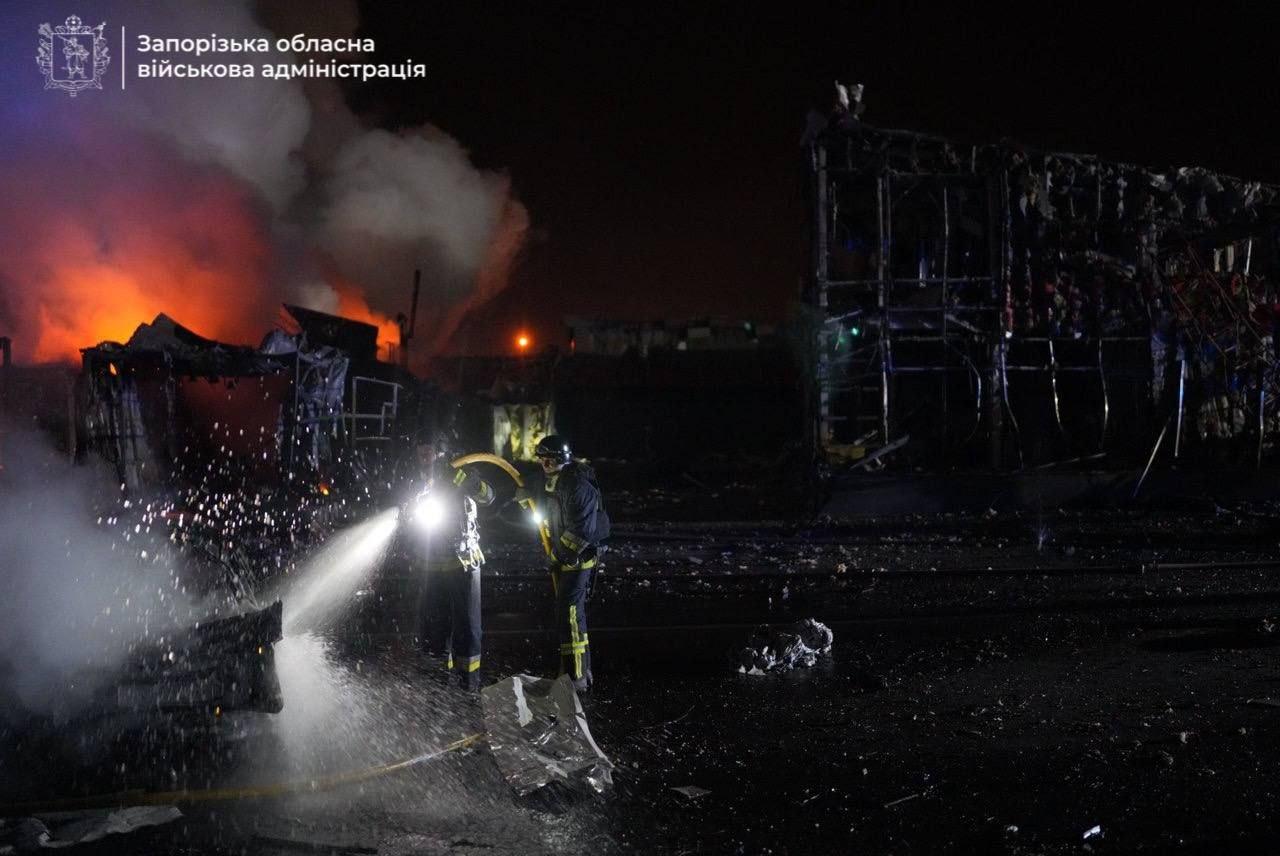 Внаслідок російської атаки на Запоріжжя загинули десять людей (оновлено)