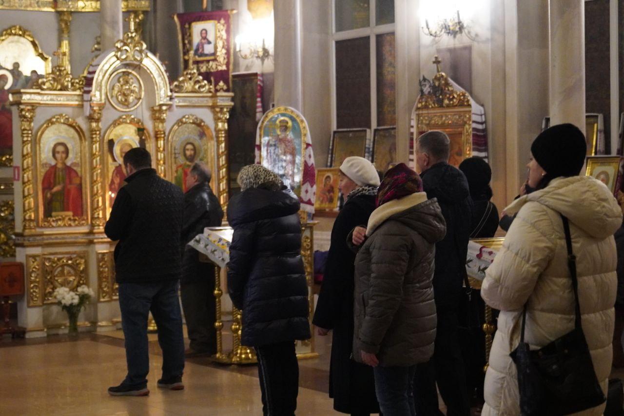 У різдвяний Святвечір в одеських храмах пройшли богослужіння