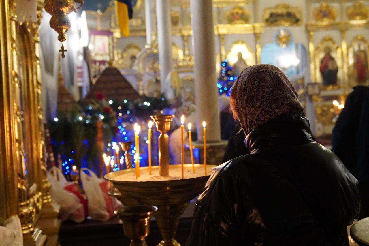 У різдвяний Святвечір в одеських храмах пройшли богослужіння