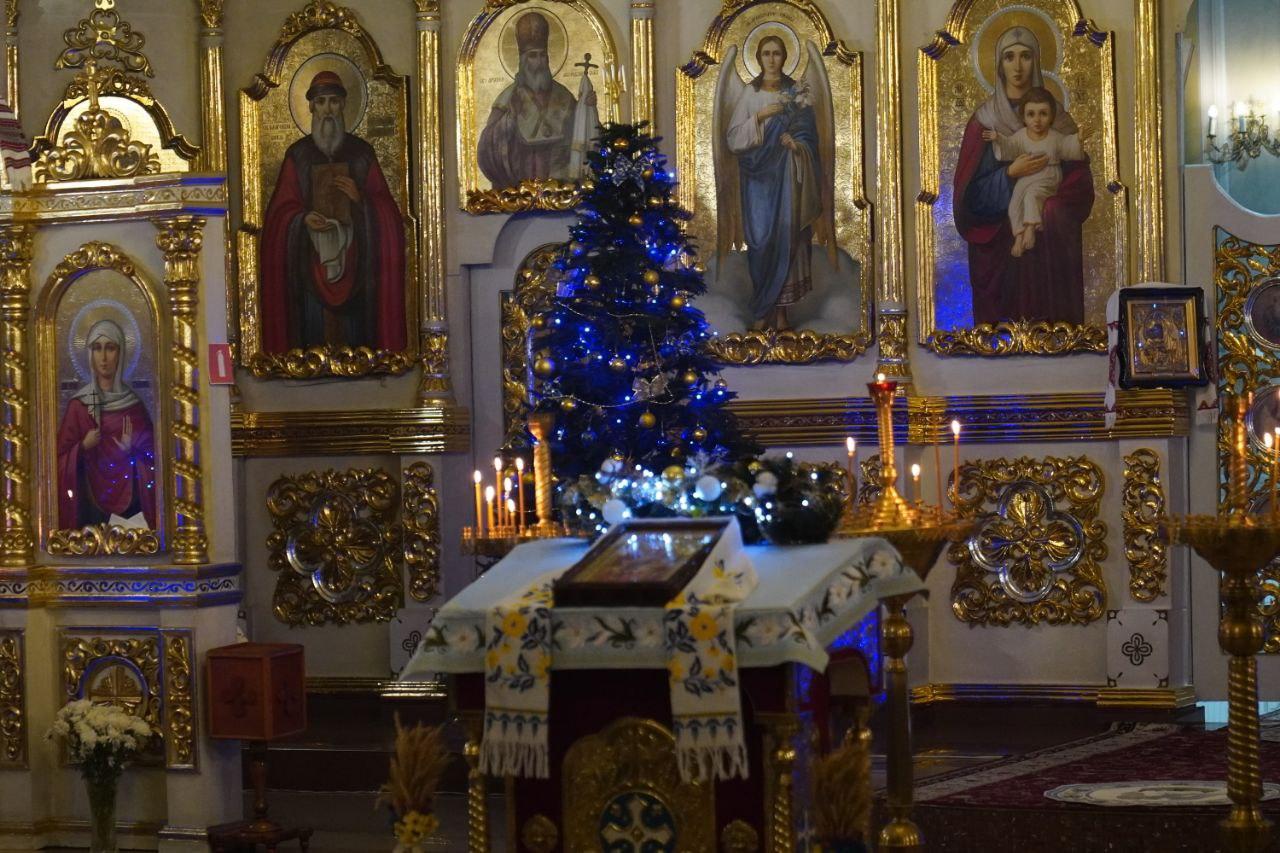 У різдвяний Святвечір в одеських храмах пройшли богослужіння