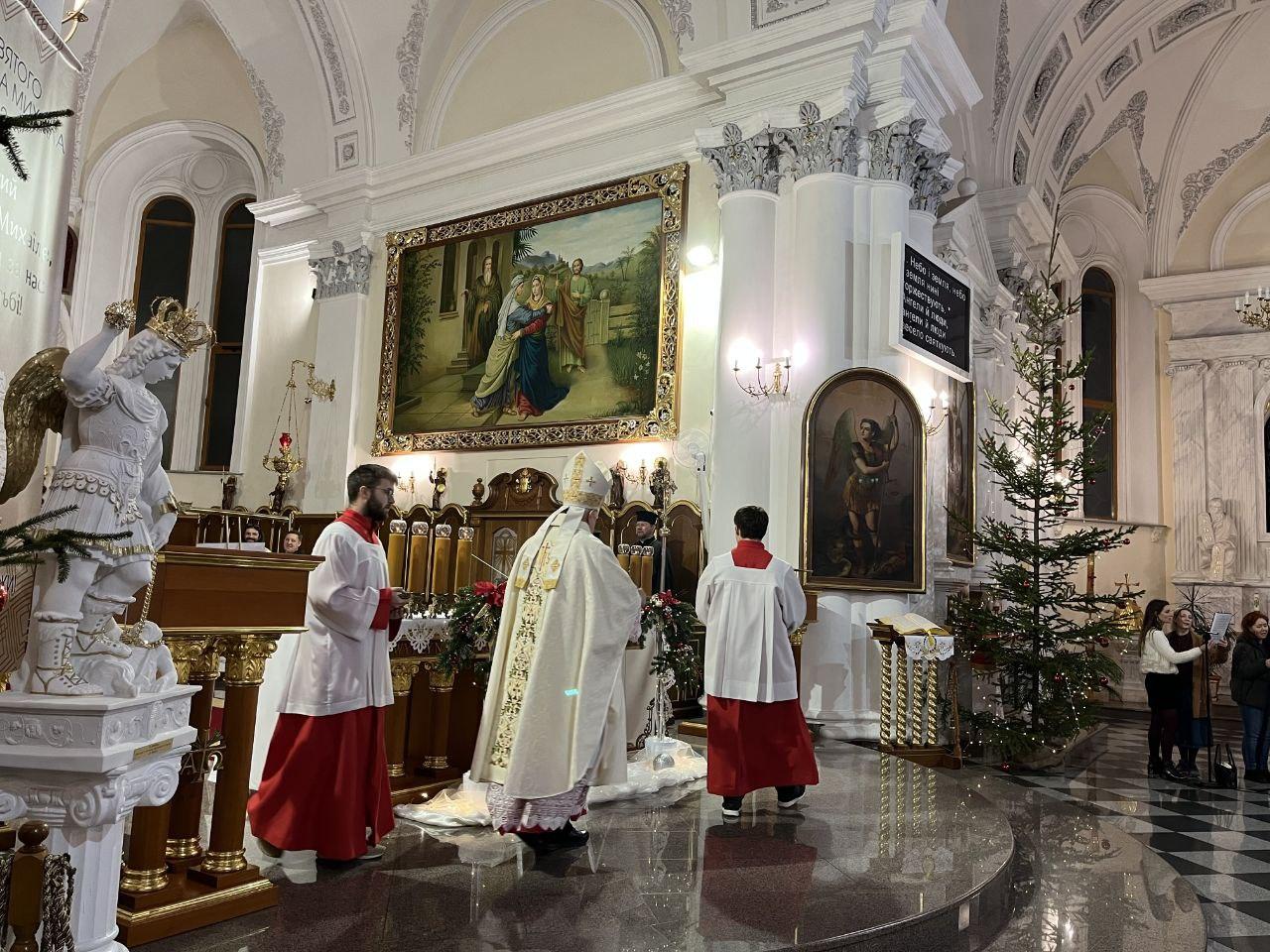 У різдвяний Святвечір в одеських храмах пройшли богослужіння