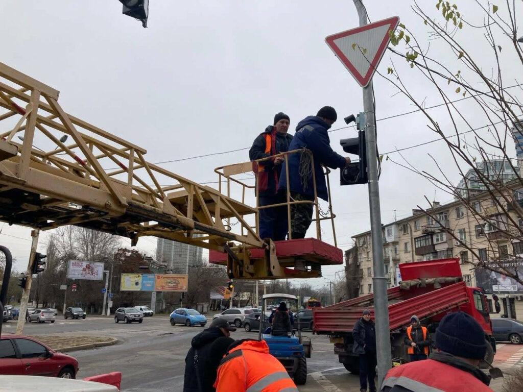 В Одессе обновляют дорожные знаки