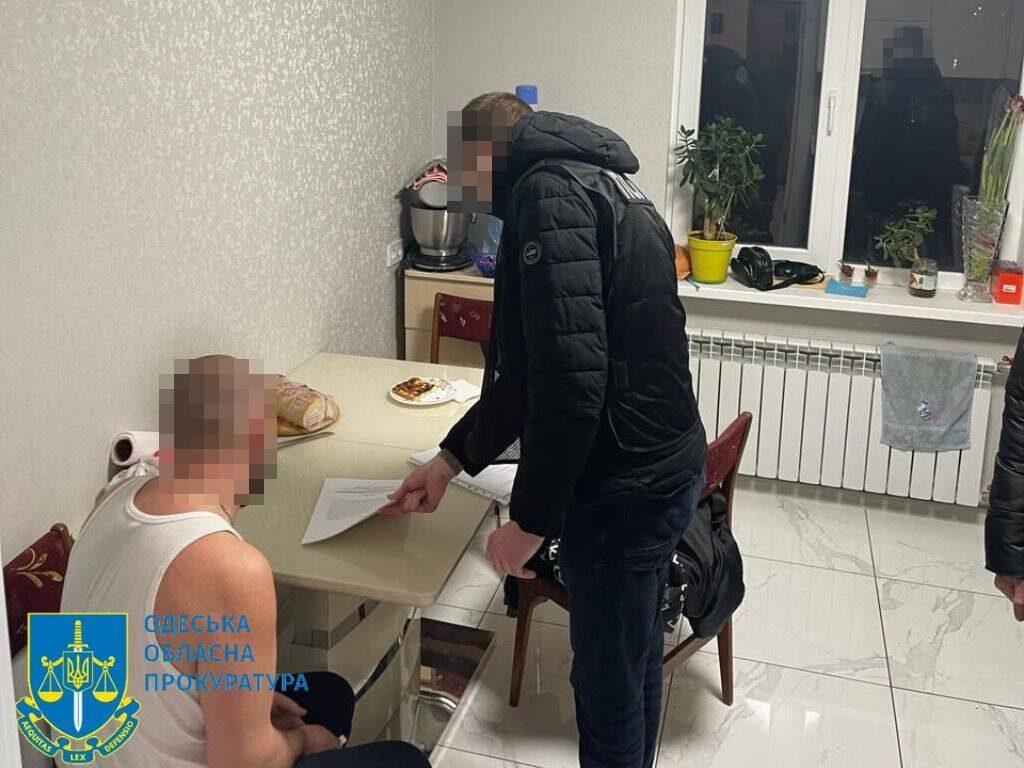 «Мертві душі»: працівники обласної «швидкої» вкрали з бюджету 4,2 млн гривень