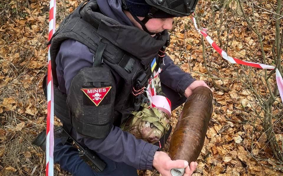 Одесские пиротехники проводят разминирование деоккупированных территорий (фото)