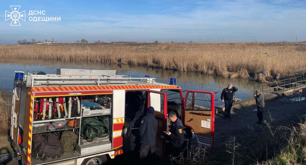 В водах крупнейшего озера Одесской области нашли тело утопленника (фото)