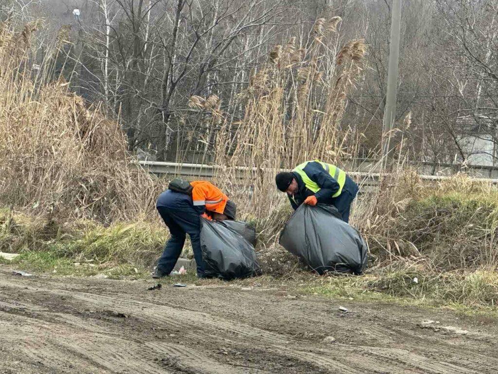 В Одесской области ликвидируют свалку в охранной зоне (фото)