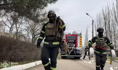 В Одесі відпрацювали ліквідацію наслідків ворожої атаки (фото, відео)