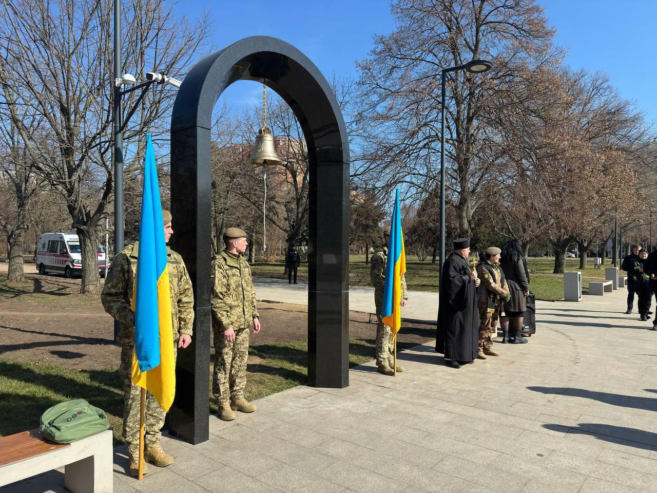 В Одесі пролунав Дзвін пам’яті за полеглими українськими захисниками (фото)