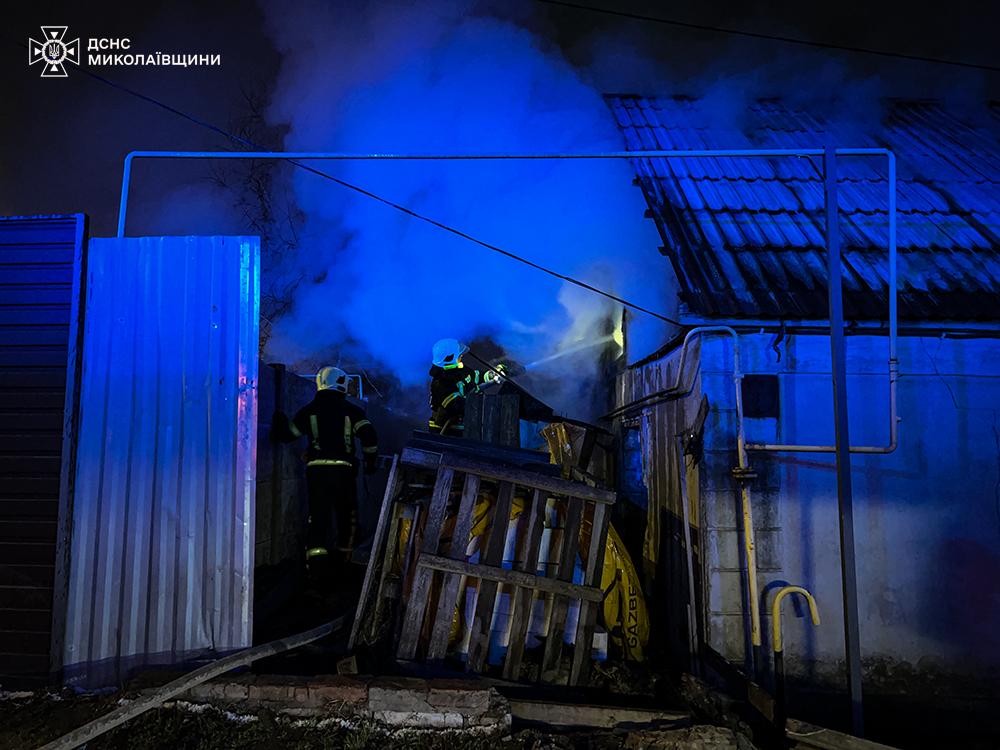 Женщина получила ожоги во время пожара Николаевской области (фото, видео)