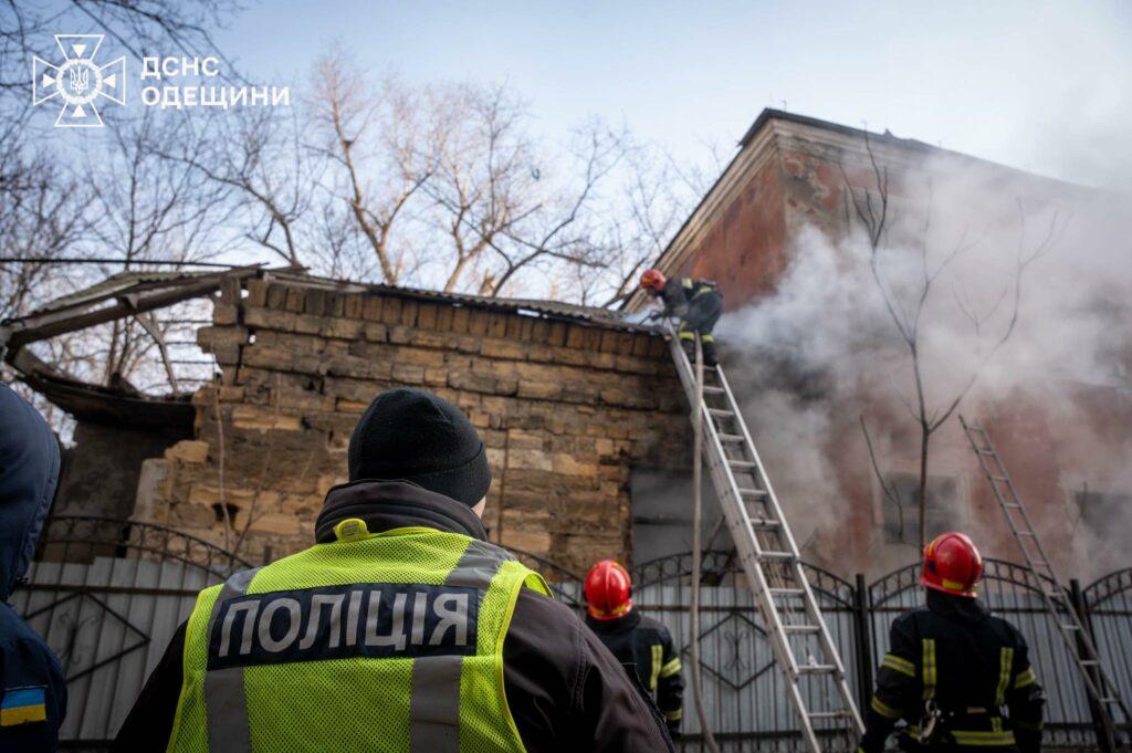 Одесса: в Шампанском переулке тушили пожар