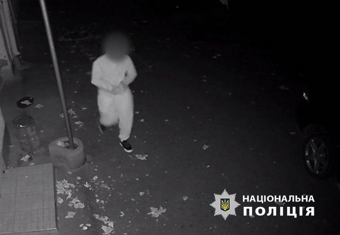 В Одесі затримали підлітка, який на замовлення підпалив автомобіль ЗСУ