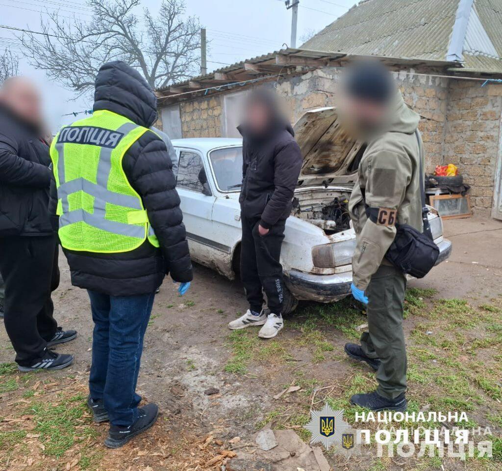 На Одещині поліція та СБУ затримали п’ятьох чоловіків, які здійснювали підпали на замовлення російських спецслужб