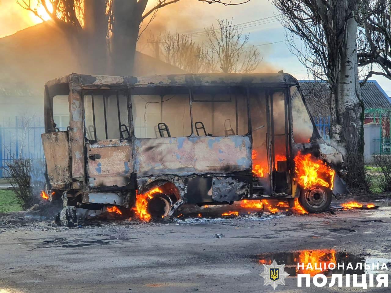 В Херсонской области за прошедшие сутки в результате российских атак один человек погиб и 14 ранены, среди пострадавших — двое детей и полицейский