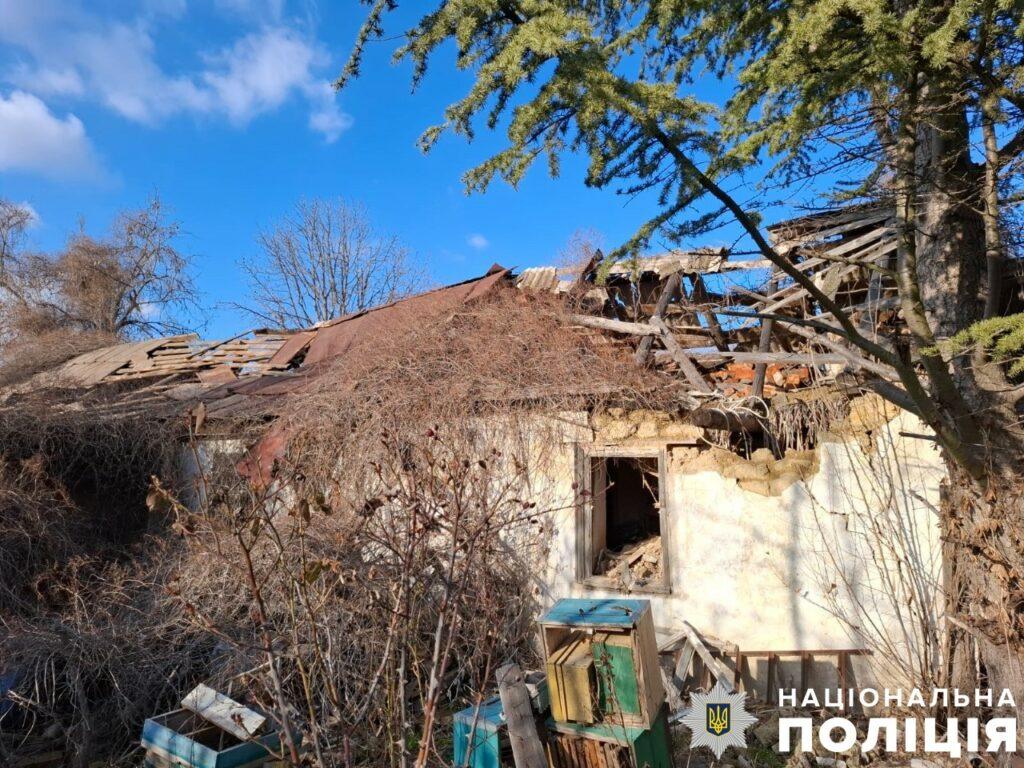 В результате обстрелов Херсонской области за сутки один человек погиб и трое ранены