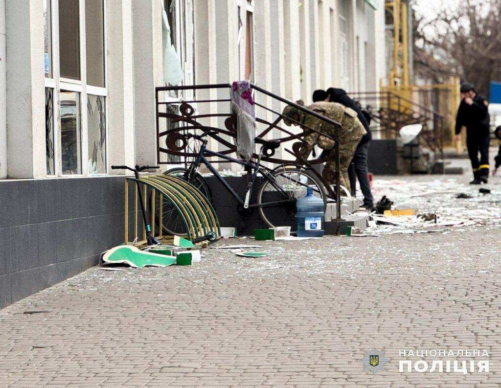 Кривавий теракт у Миколаєві: виконавцями виявились жінка та четверо підлітків