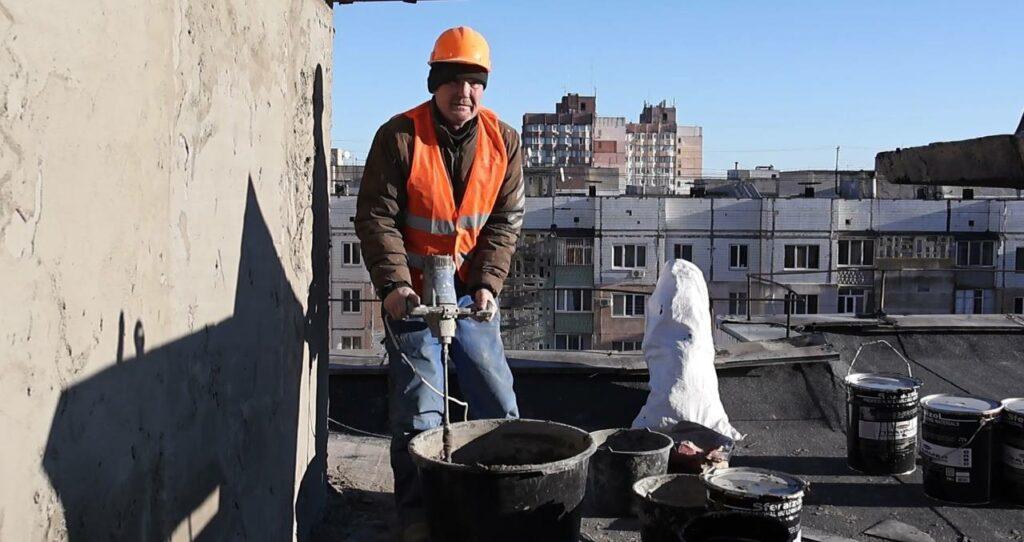 У Пересипському районі Одеси відновили житловий будинок, що постраждав від удару