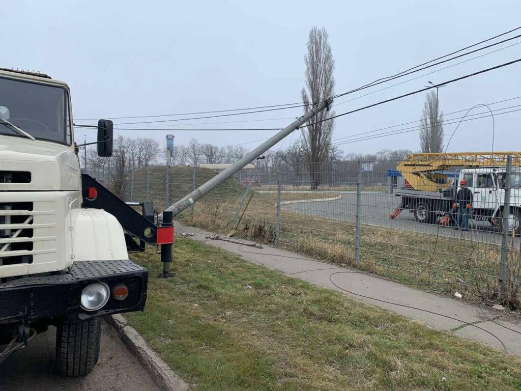 Одеса: на перехресті Аеропортівської та Овідіопольської доріг вночі знову є світло