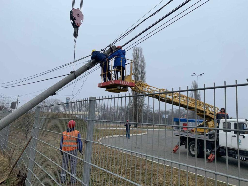 Одеса: на перехресті Аеропортівської та Овідіопольської доріг вночі знову є світло