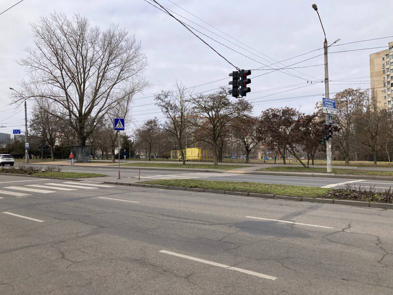 В Одесі полагодили світлофор на жвавому перехресті (фото)
