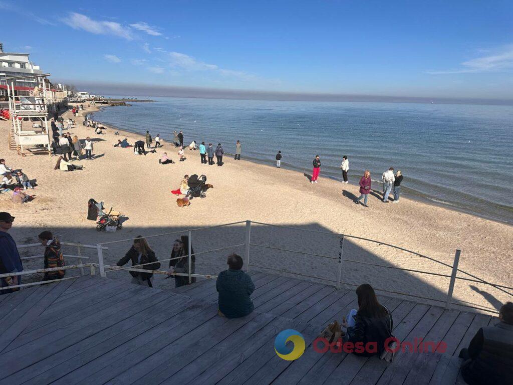 В Одесу прийшла весна: прогулянка біля моря (фоторепортаж)