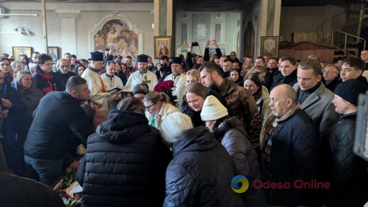 В Одессе простились с активистом Демьяном Ганулом