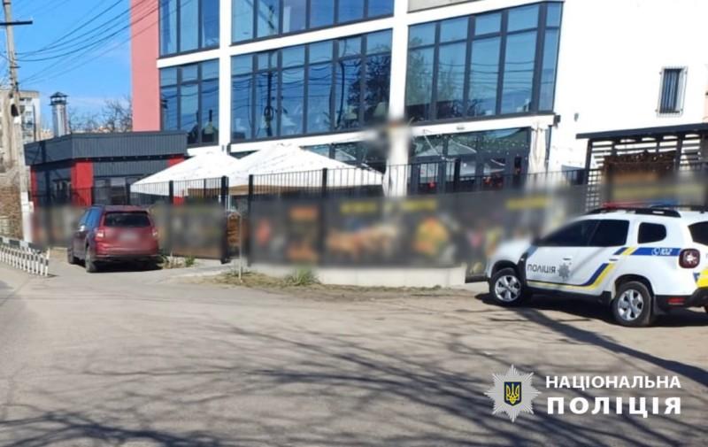 У Білгороді-Дністровському легковик виїхав на тротуар та збив літню жінку