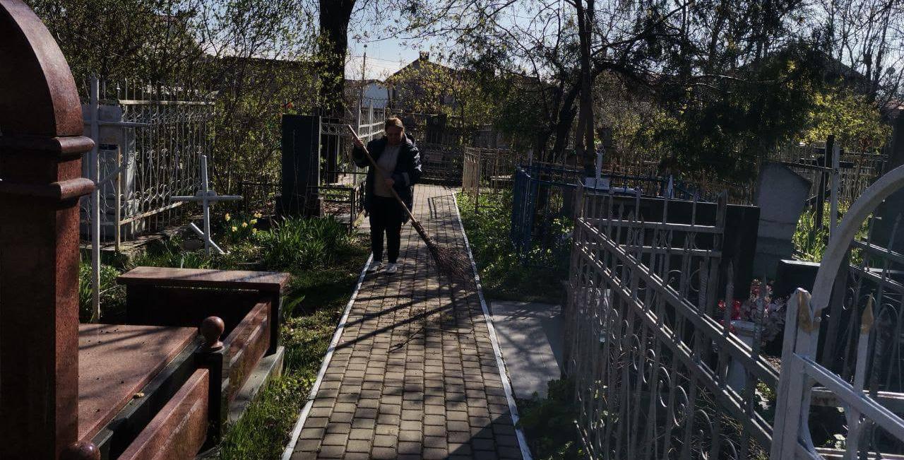 Одеські кладовища готують до поминальних днів
