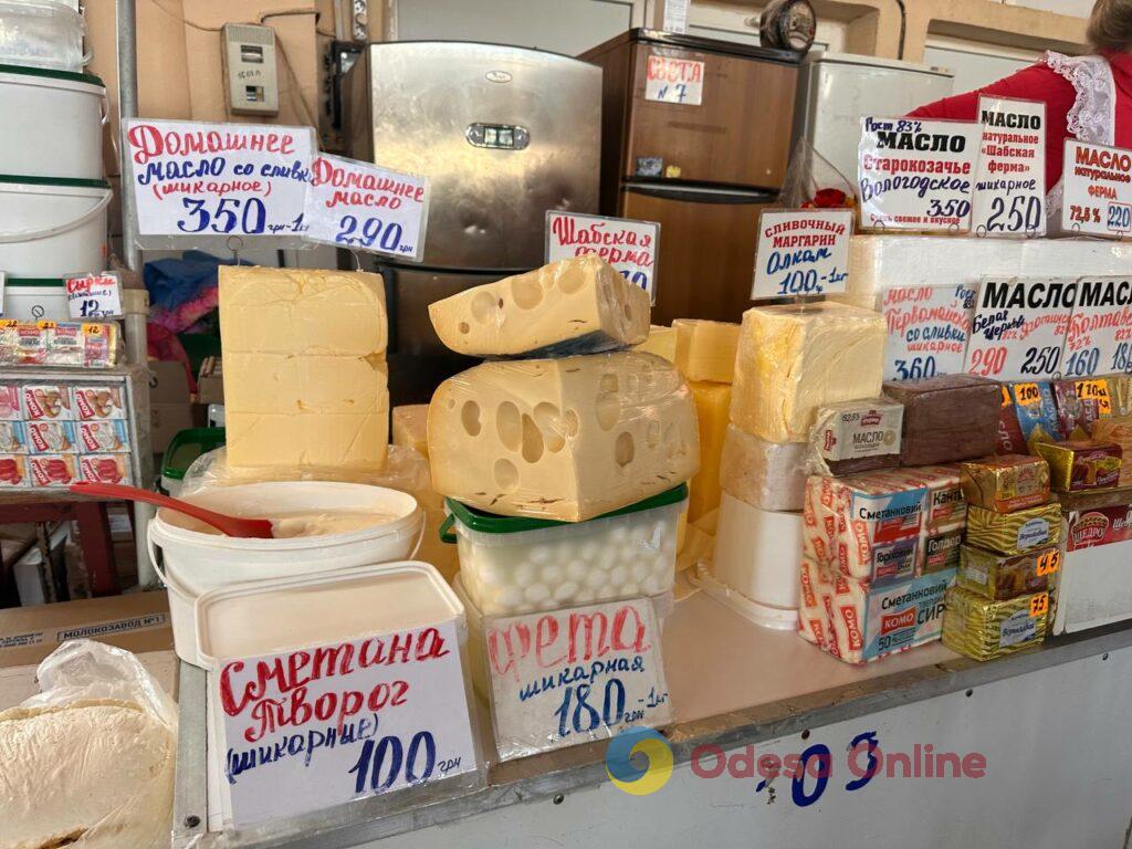 Паска, яйца и зелёный лук: субботние цены на одесском Привозе