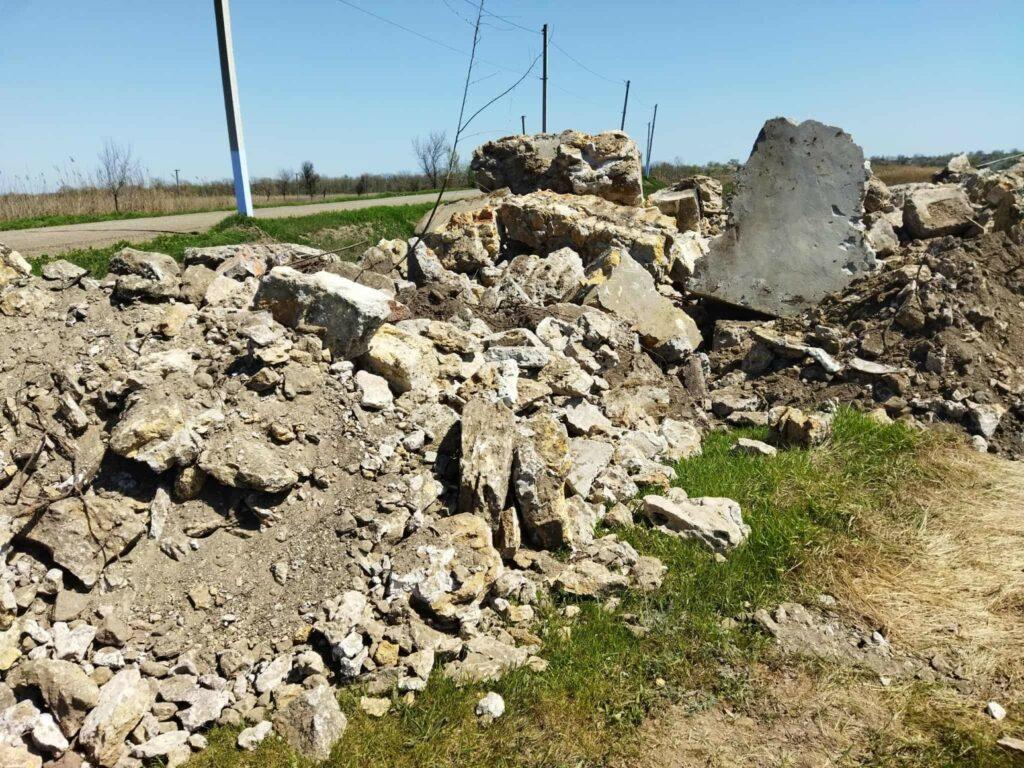 Одесская область: в сельсовете устроили свалку на территории нацпарка и назвали ее «стройматериалами»