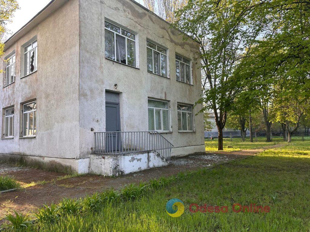 Наслідки масованої атаки ворожих БпЛА на Одесу: пошкоджені будівлі та розбиті вікна (фоторепортаж)