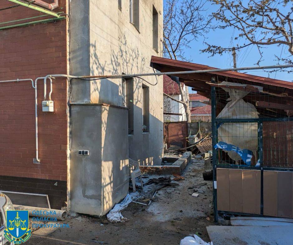 Прокуратура розслідує нічну російську масштабну атаку по Одесі та передмістю Прокуратура розслідує нічну російську масштабну атаку по Одесі та передмістю