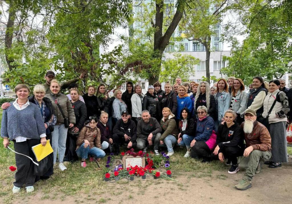 В Одессе провели акцию ко Всемирному Дню памяти людей, умерших от СПИДа