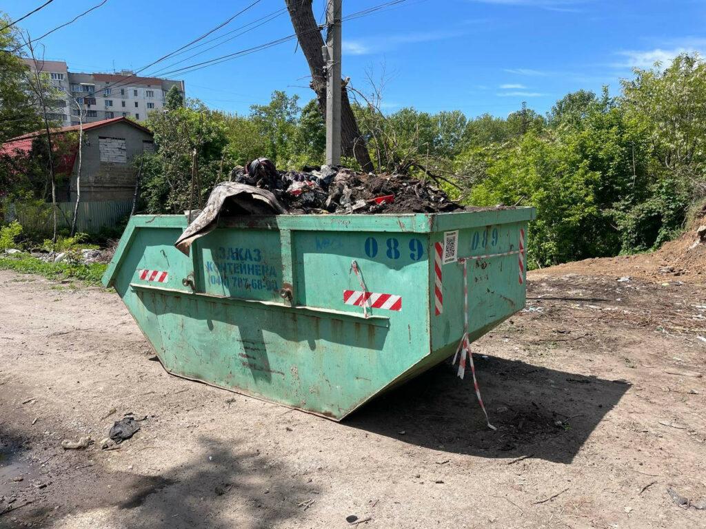В Одесі ліквідовують масштабні несанкціоновані сміттєзвалища