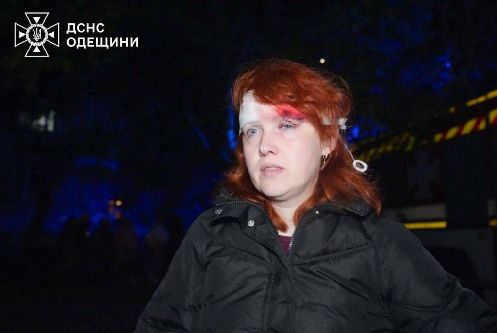 Масована російська атака на Одесу: в ДСНС показали фото ліквідації наслідків