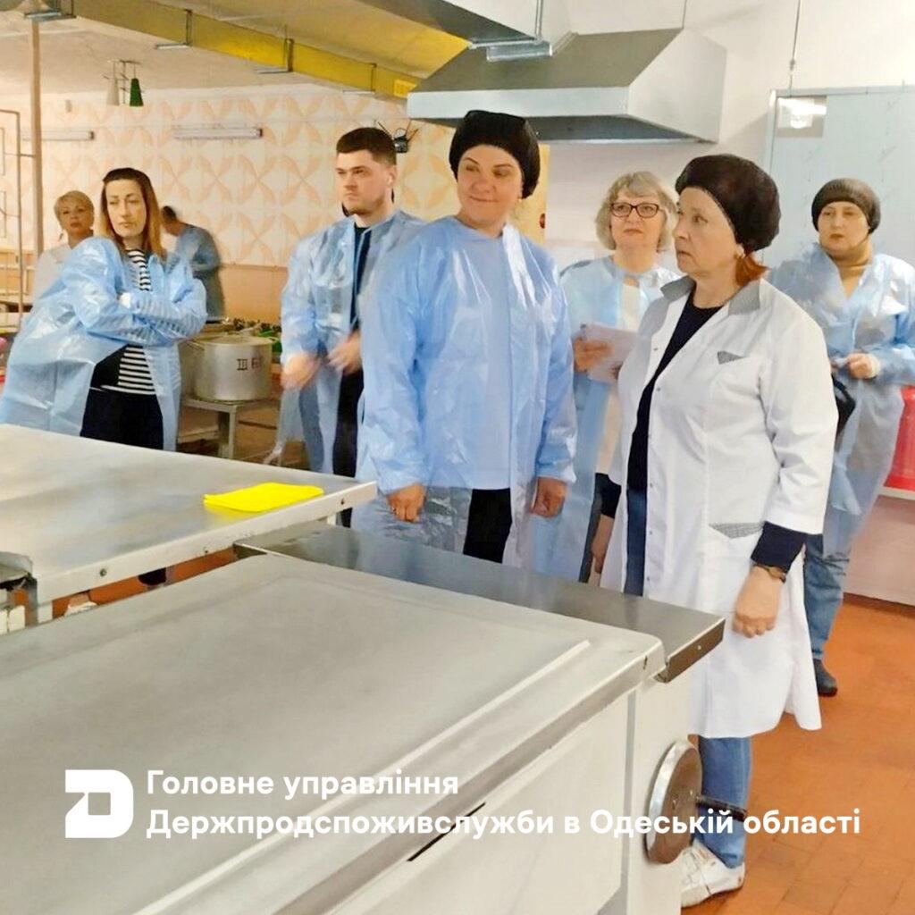 В Одессе проверили качество питания в школах и детских садах (фото)