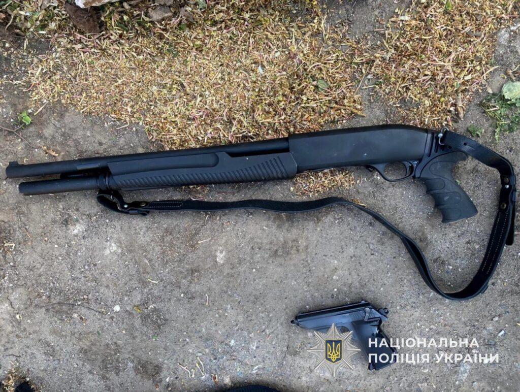 Одесит посварився з дружиною та обстріляв квартиру тещі
