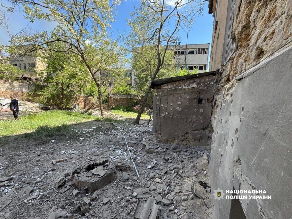 За добу на Херсонщині внаслідок російських ударів загинула людина, пошкоджено будинки та автомобілі