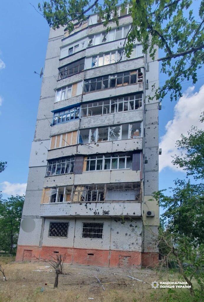 За добу на Херсонщині внаслідок російських ударів загинула людина, пошкоджено будинки та автомобілі