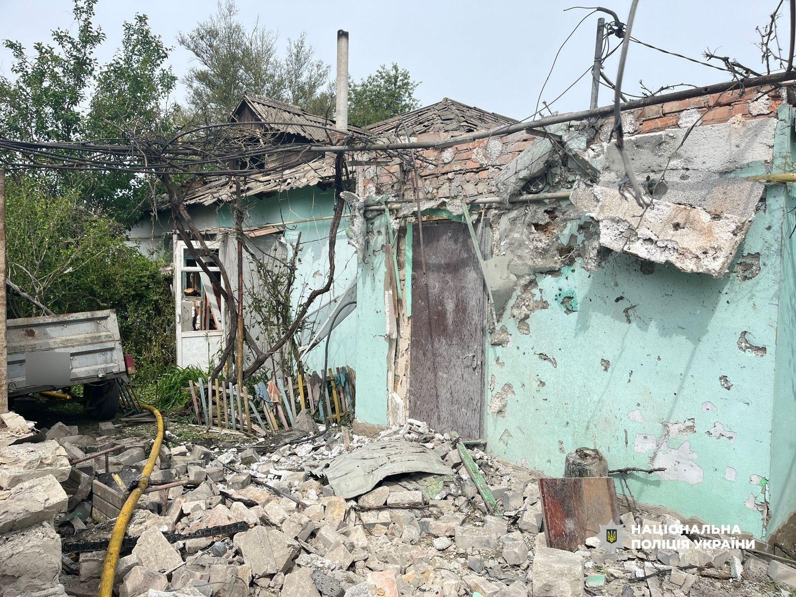 Двоє людей загинули та 13 постраждали внаслідок російських атак по Херсонщині