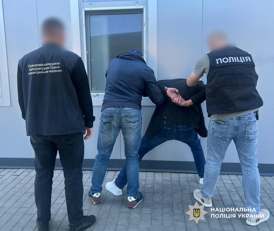 Обещал формальную военную службу: жителя Одесского района разоблачили в злоупотреблении влиянием