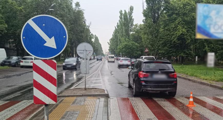 В Одессе BMW сбил подростка