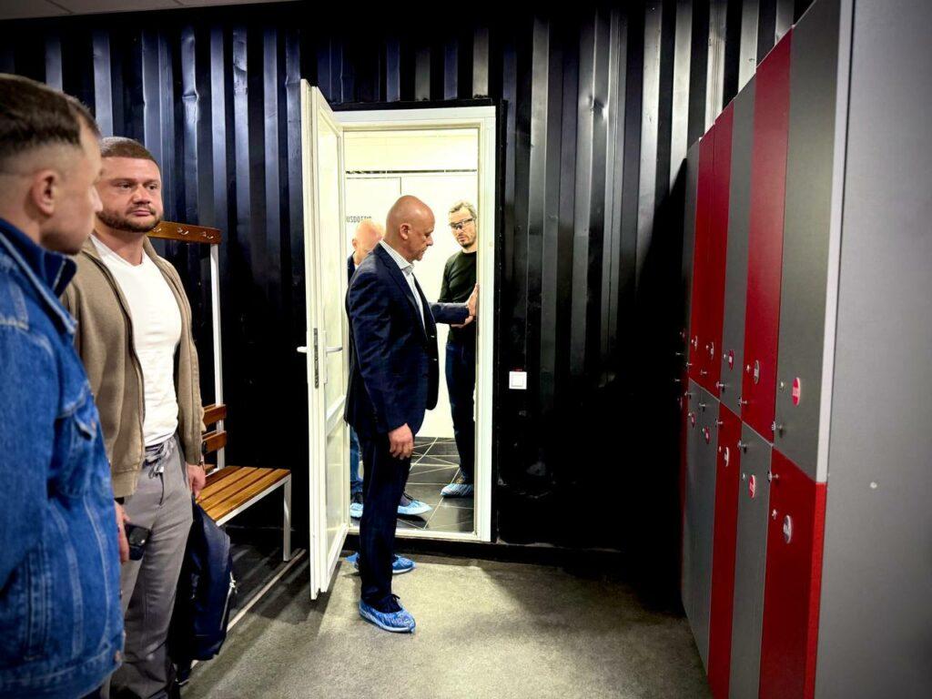 Настільний теніс як спосіб реабілітації: в Одесі перевірили спортклуб на безбар’єрність