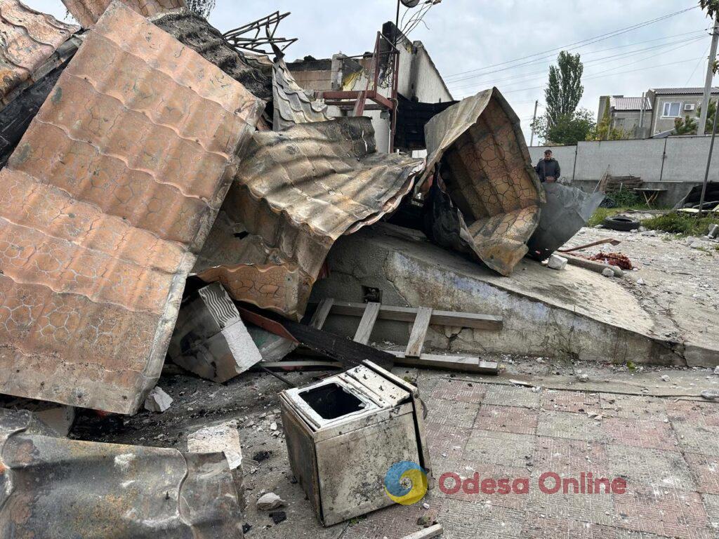 Нічний обстріл Одещини: пошкоджені будівлі, постраждалі люди та зниклі тварини