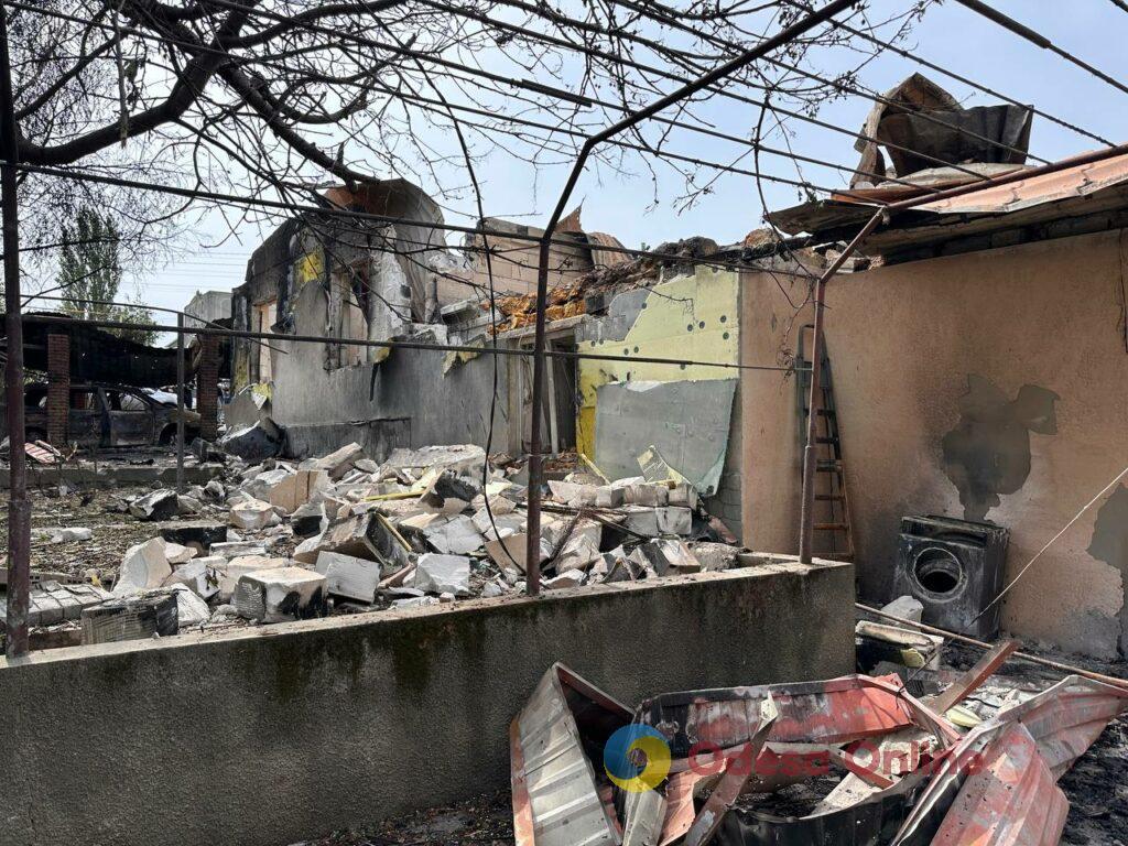 Нічний обстріл Одещини: пошкоджені будівлі, постраждалі люди та зниклі тварини