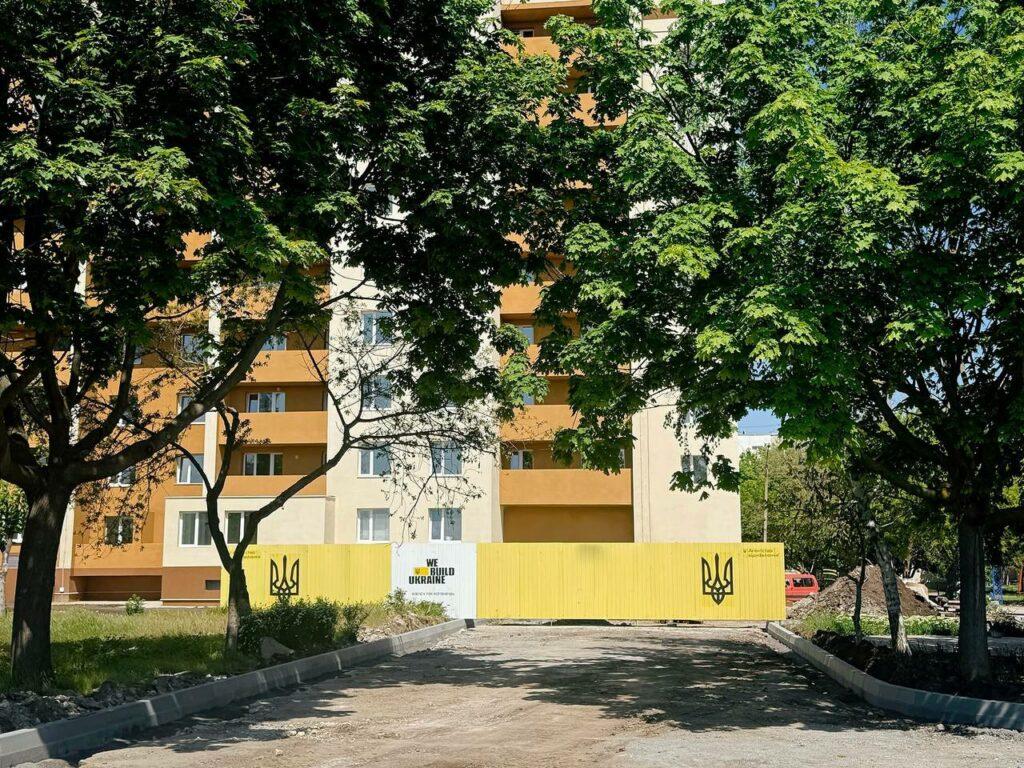 Відновлення Одещини: відбудова пошкодженого після російської атаки будинку майже завершена