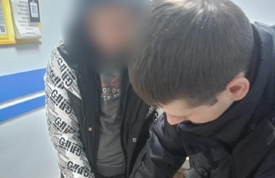 На Одещині поліція затримала молодика за виготовлення порнографії та розбещення дитини На Одещині поліція затримала молодика за виготовлення порнографії та розбещення дитини